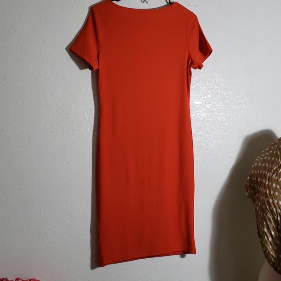 Medium red sheath dress - Picture 3 of 3
